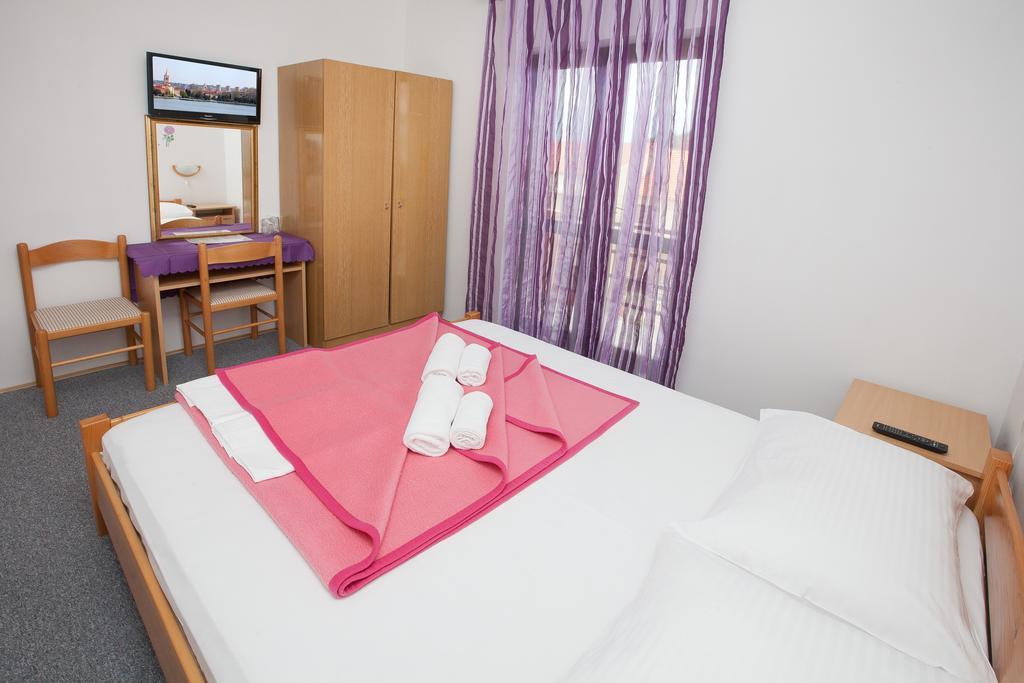 Pansion Maria Bed & Breakfast Zadar Room photo